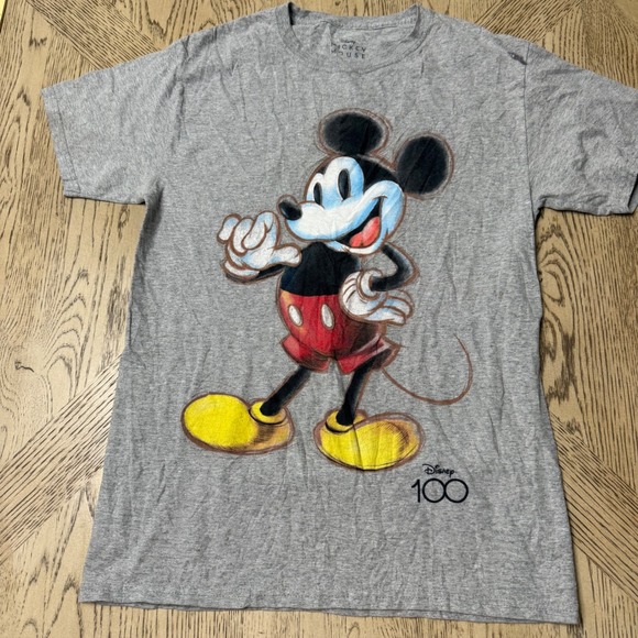 Disney 100 Mens Size Small Mickey Mouse 100th Anniversary Graphic T-Shirt - Picture 1 of 8